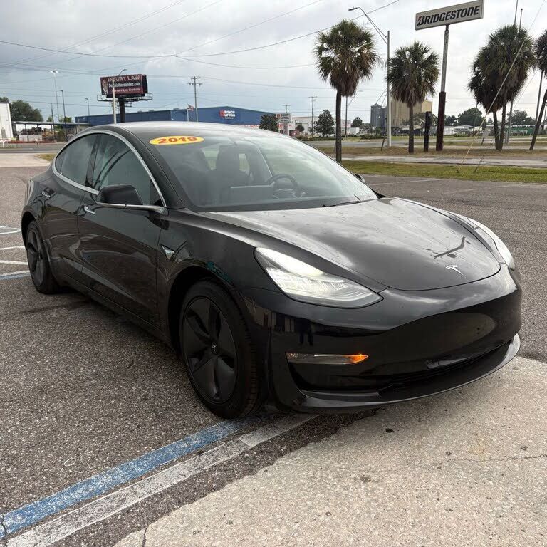 2019 TESLA Model 3
