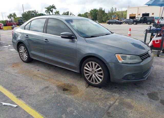 2013 VOLKSWAGEN Jetta