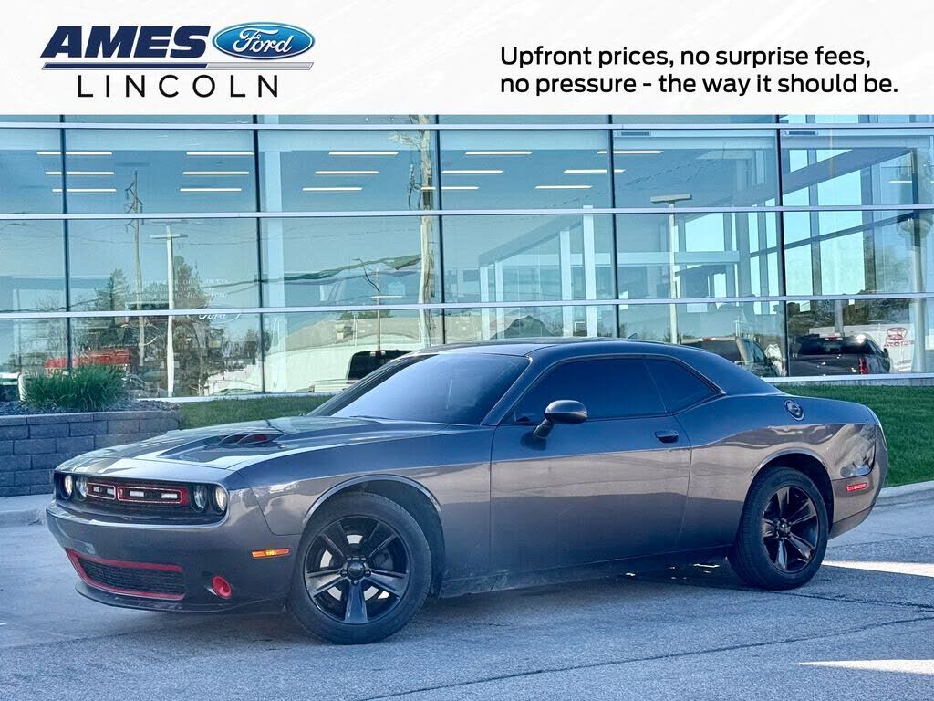 2015 DODGE Challenger