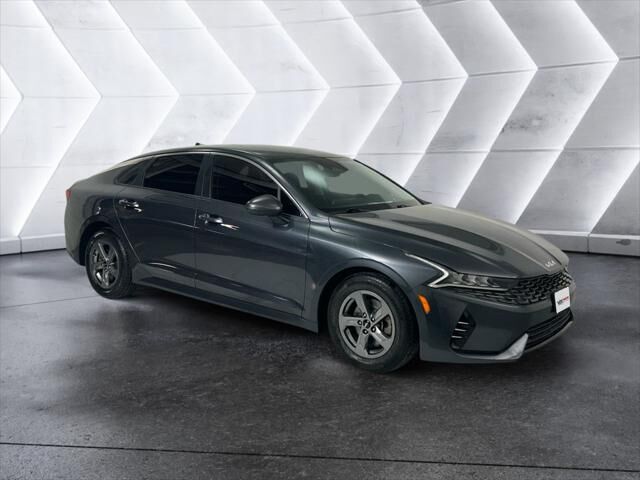 2022 KIA K5