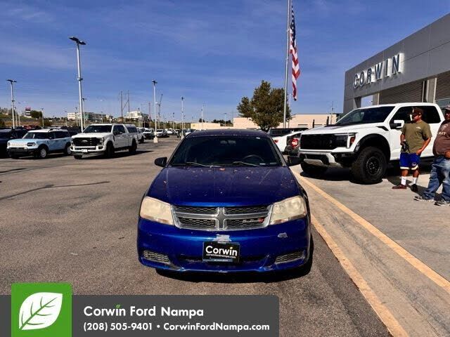 2013 DODGE Avenger