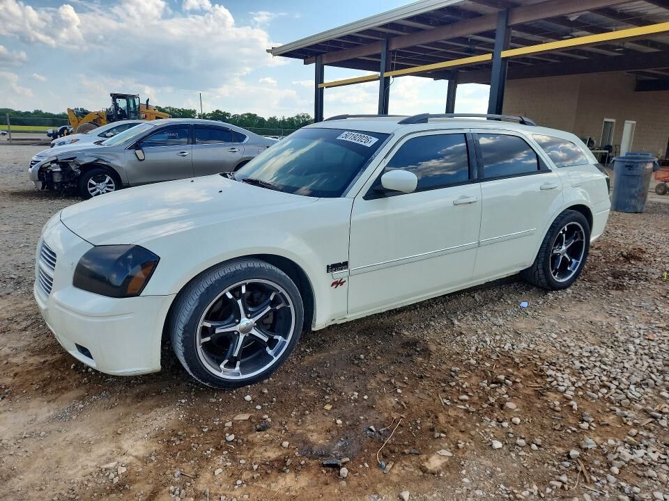 2005 DODGE Magnum