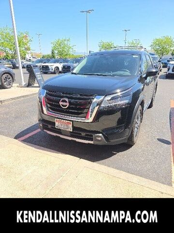 2022 NISSAN Pathfinder