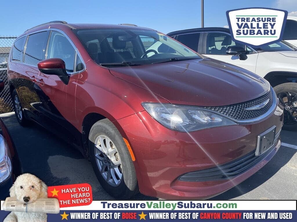 2020 CHRYSLER Voyager