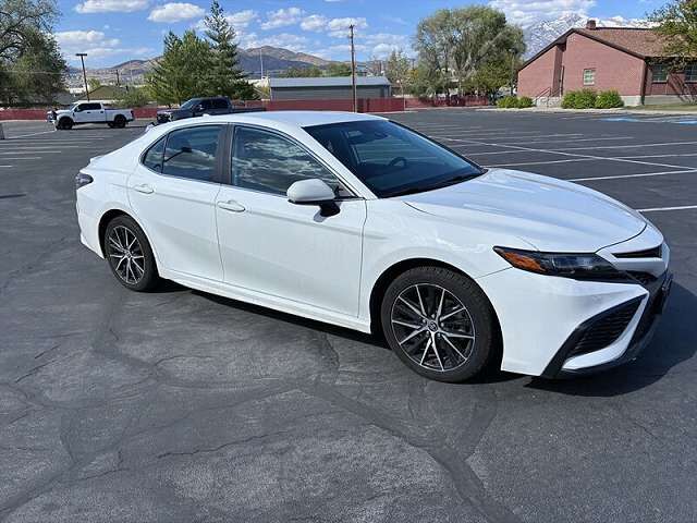 2021 TOYOTA Camry