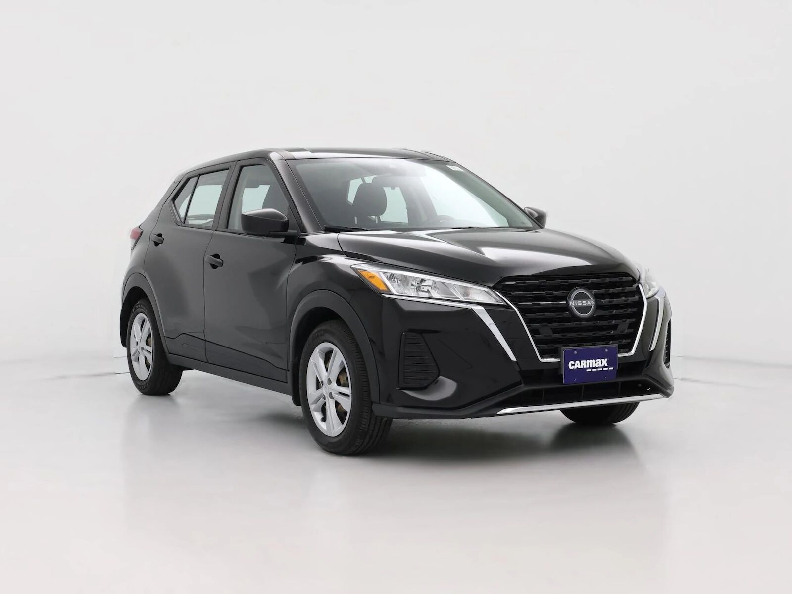 2022 NISSAN Kicks