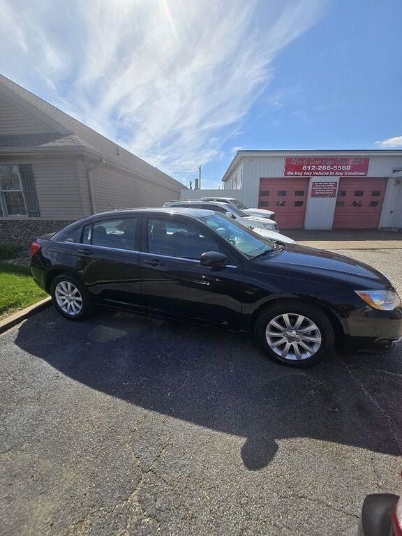 2013 CHRYSLER 200