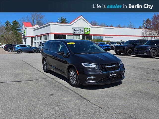 2023 CHRYSLER Pacifica