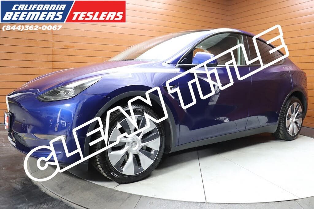 2022 TESLA Model Y