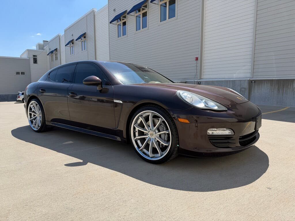 2012 PORSCHE Panamera