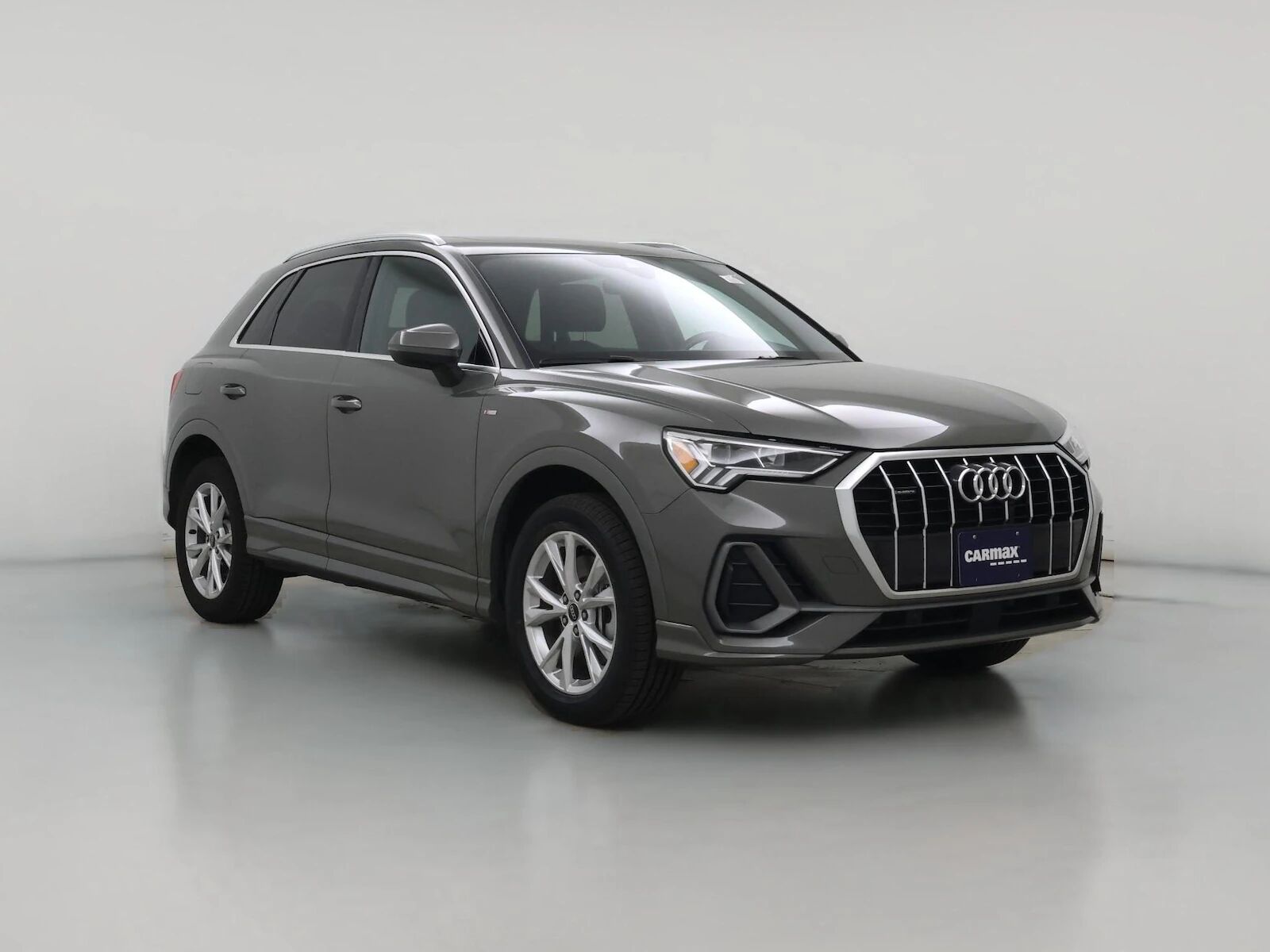 2023 AUDI Q3