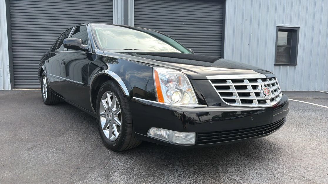 2010 CADILLAC DTS