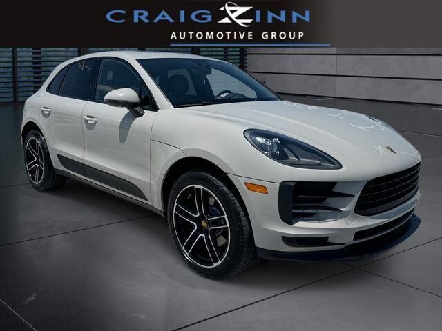 2020 PORSCHE Macan