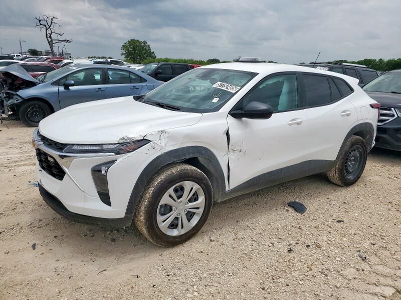 2025 CHEVROLET Trax