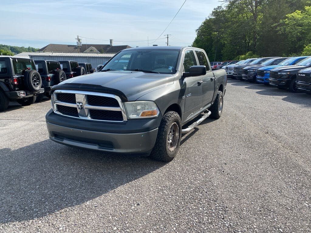 2010 DODGE Ram
