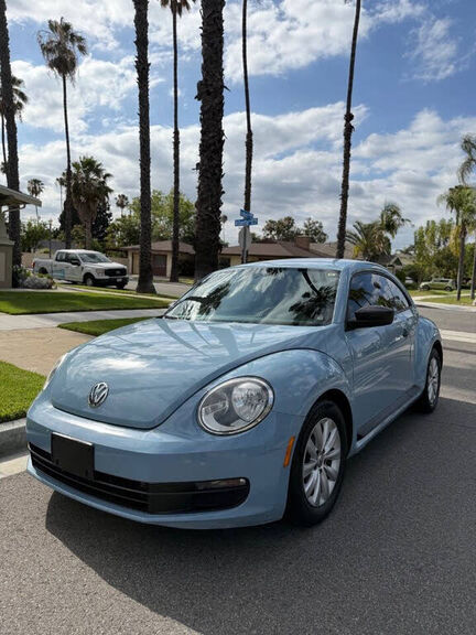 2015 VOLKSWAGEN Beetle