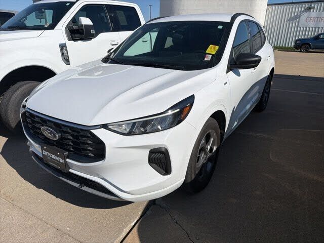 2023 FORD Escape