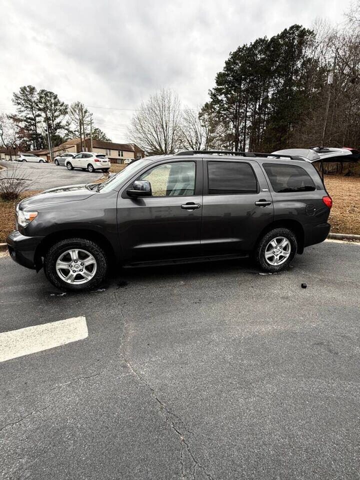 2015 TOYOTA Sequoia