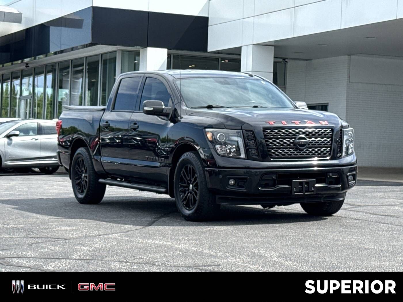 2019 NISSAN Titan