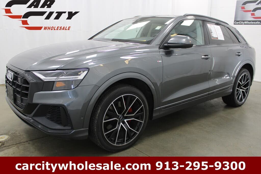 2020 AUDI Q8