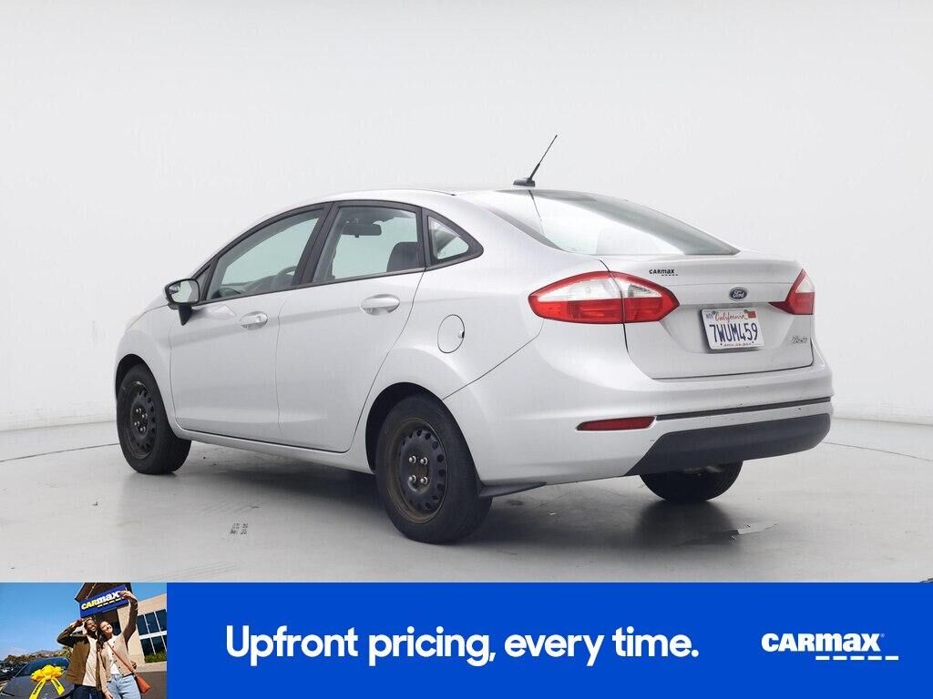 2016 FORD Fiesta