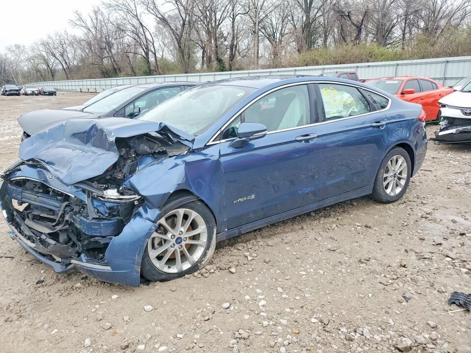 2019 FORD Fusion