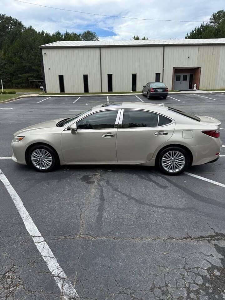 2013 LEXUS ES