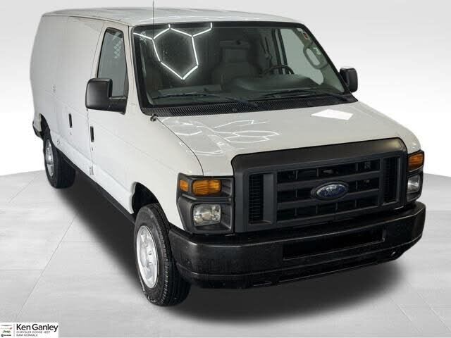 2011 FORD E-150