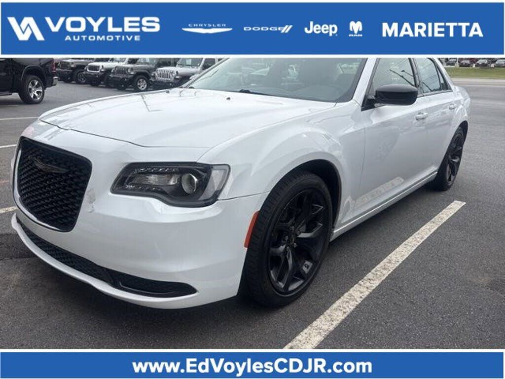 2022 CHRYSLER 300