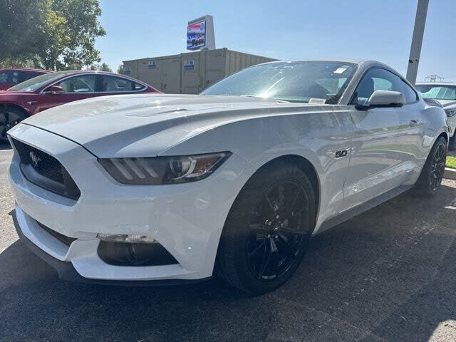 2017 FORD Mustang
