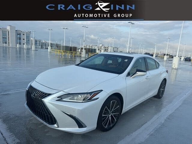 2024 LEXUS ES