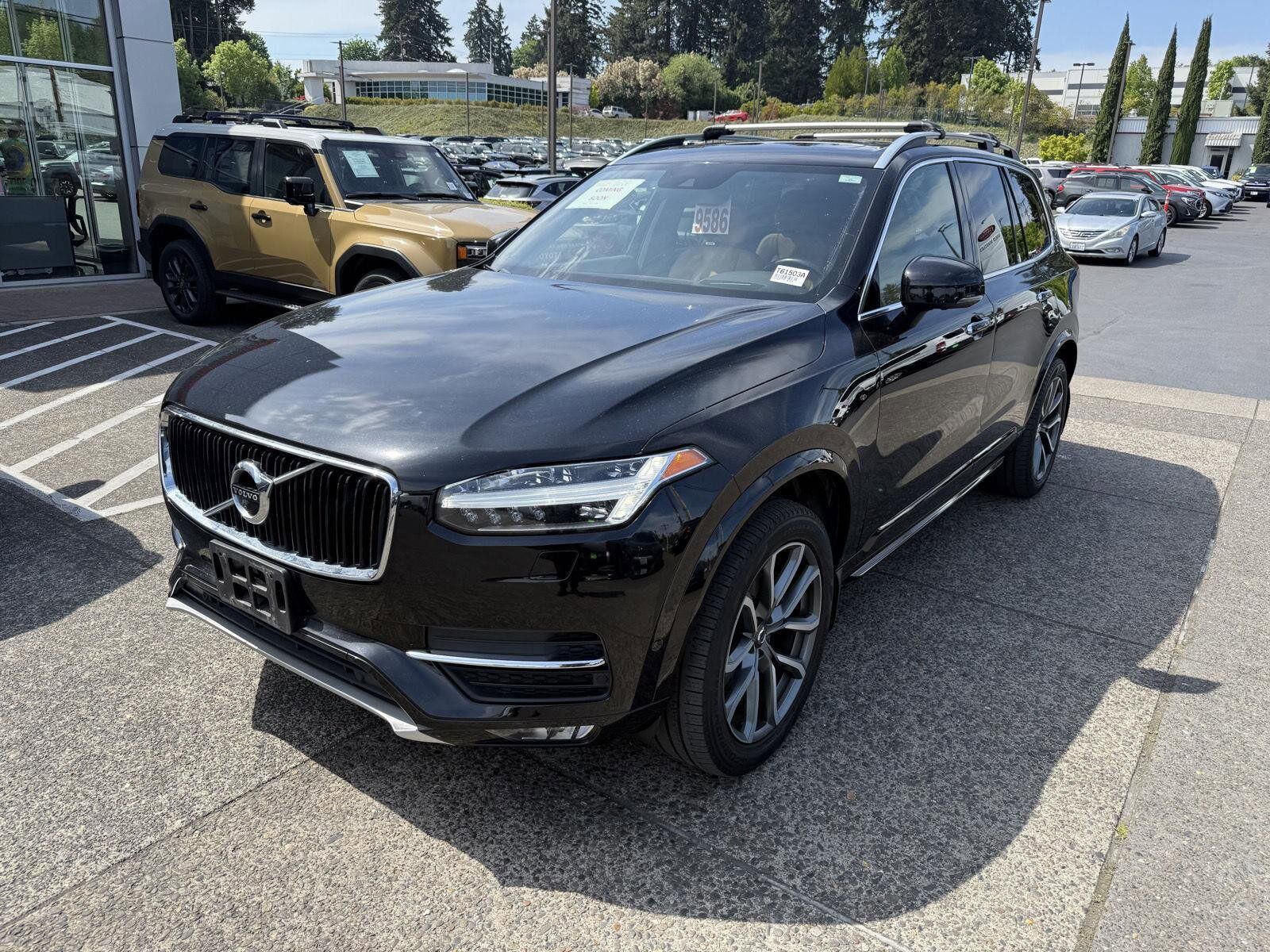 2017 VOLVO XC90