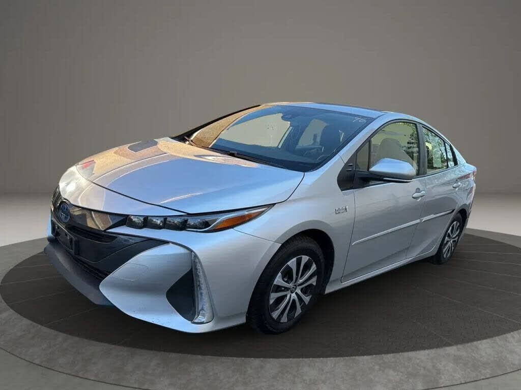2022 TOYOTA Prius