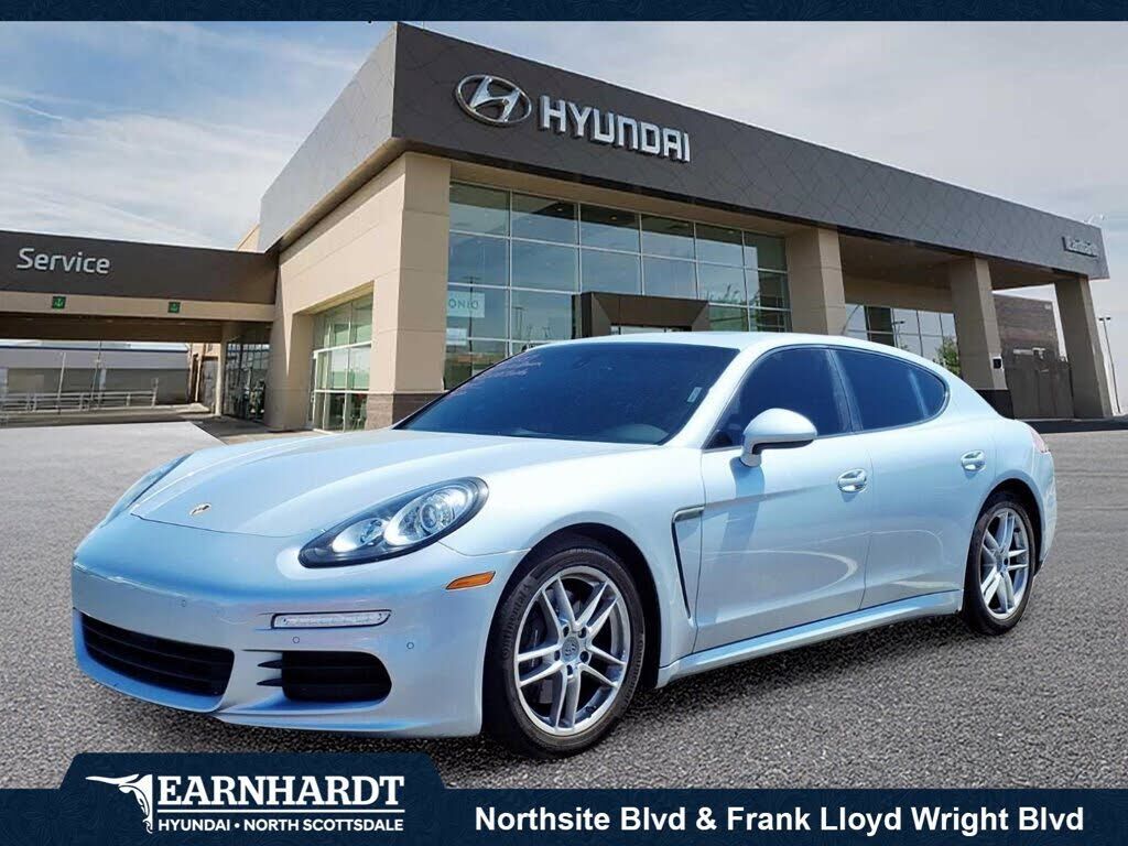 2015 PORSCHE Panamera