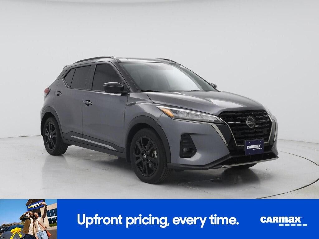 2021 NISSAN Kicks