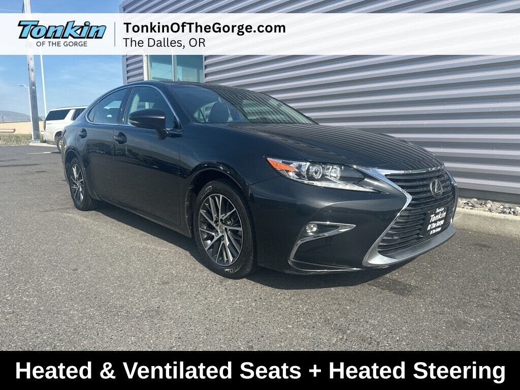 2017 LEXUS ES