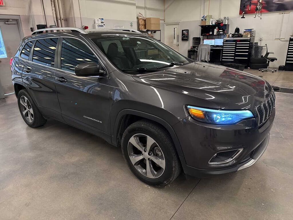 2020 JEEP Cherokee