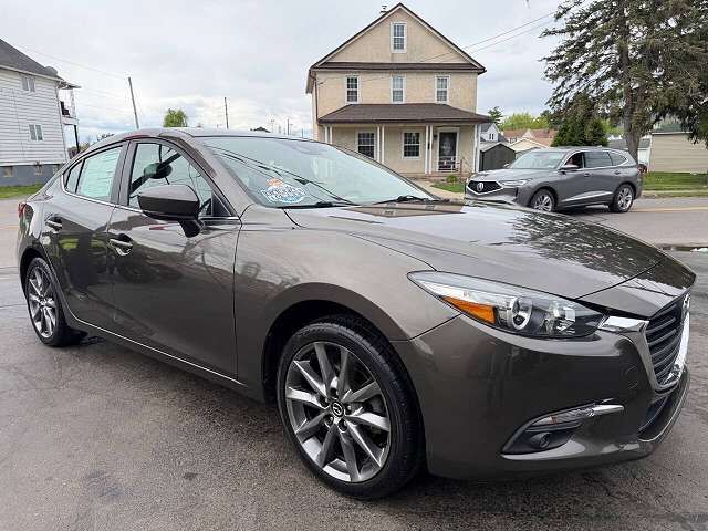 2018 MAZDA Mazda3