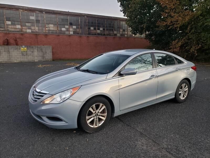 2011 HYUNDAI Sonata