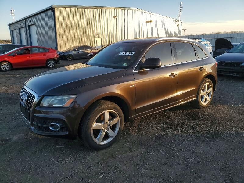 2011 AUDI Q5