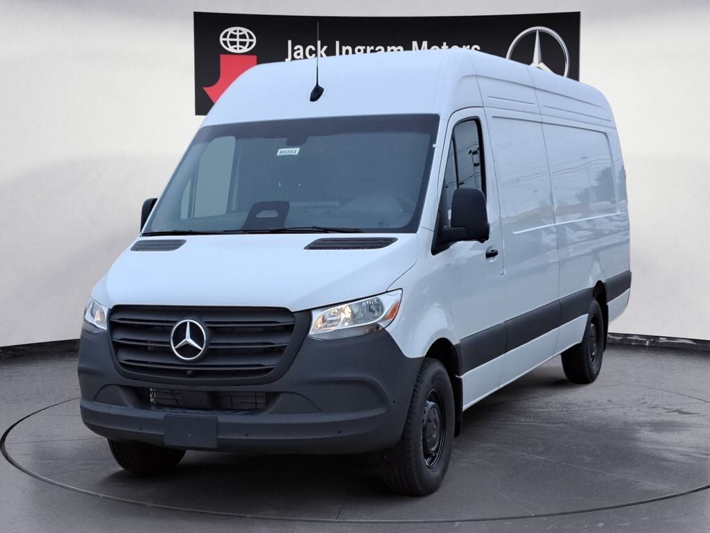 2026 MERCEDES-BENZ Sprinter