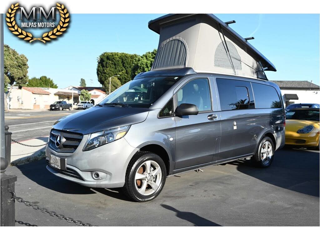2018 Mercedes-Benz METRIS
