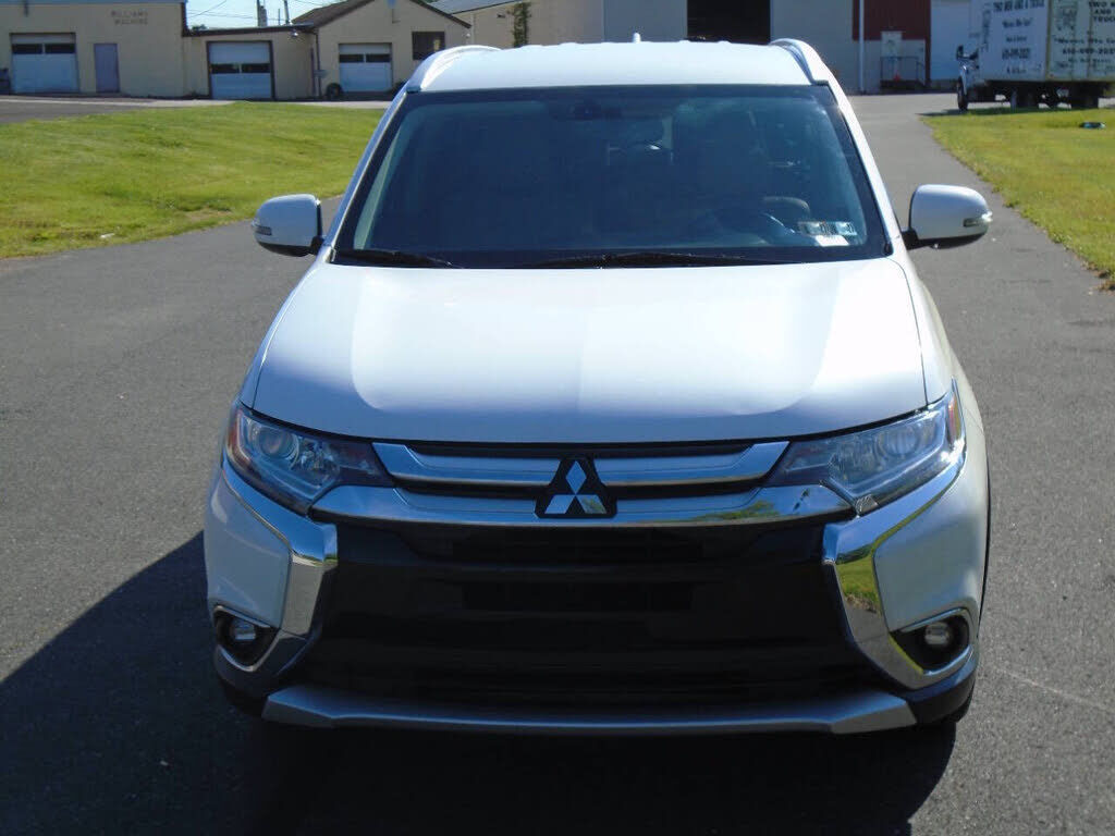 2017 MITSUBISHI Outlander