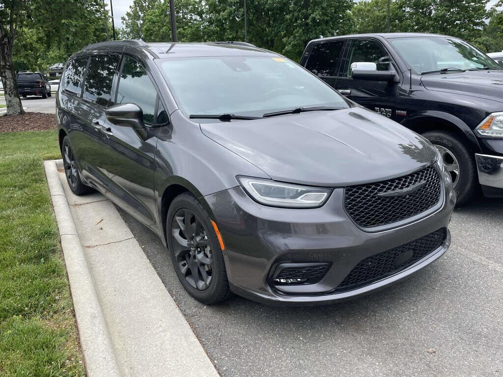 2021 CHRYSLER Pacifica