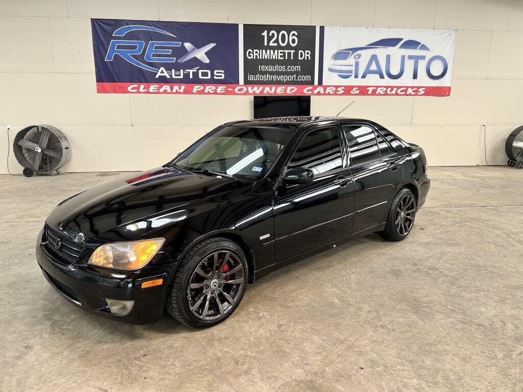 2004 LEXUS IS