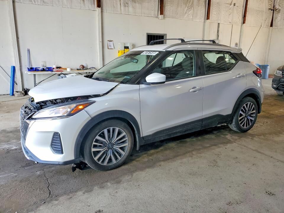 2022 NISSAN Kicks