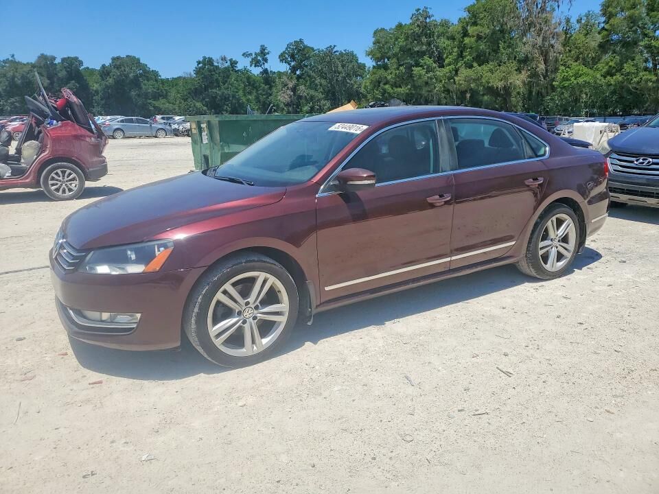 2013 VOLKSWAGEN Passat
