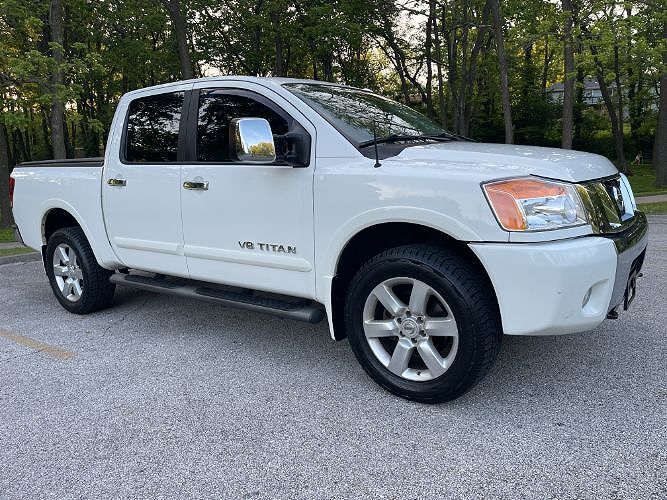 2011 NISSAN Titan