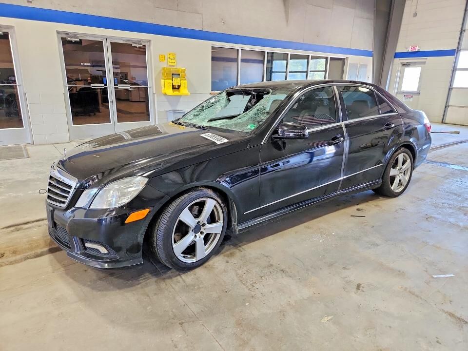 2011 MERCEDES-BENZ E-Class