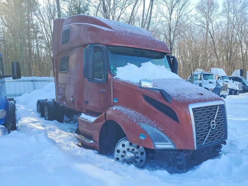 2020 VOLVO TRUCK VNL